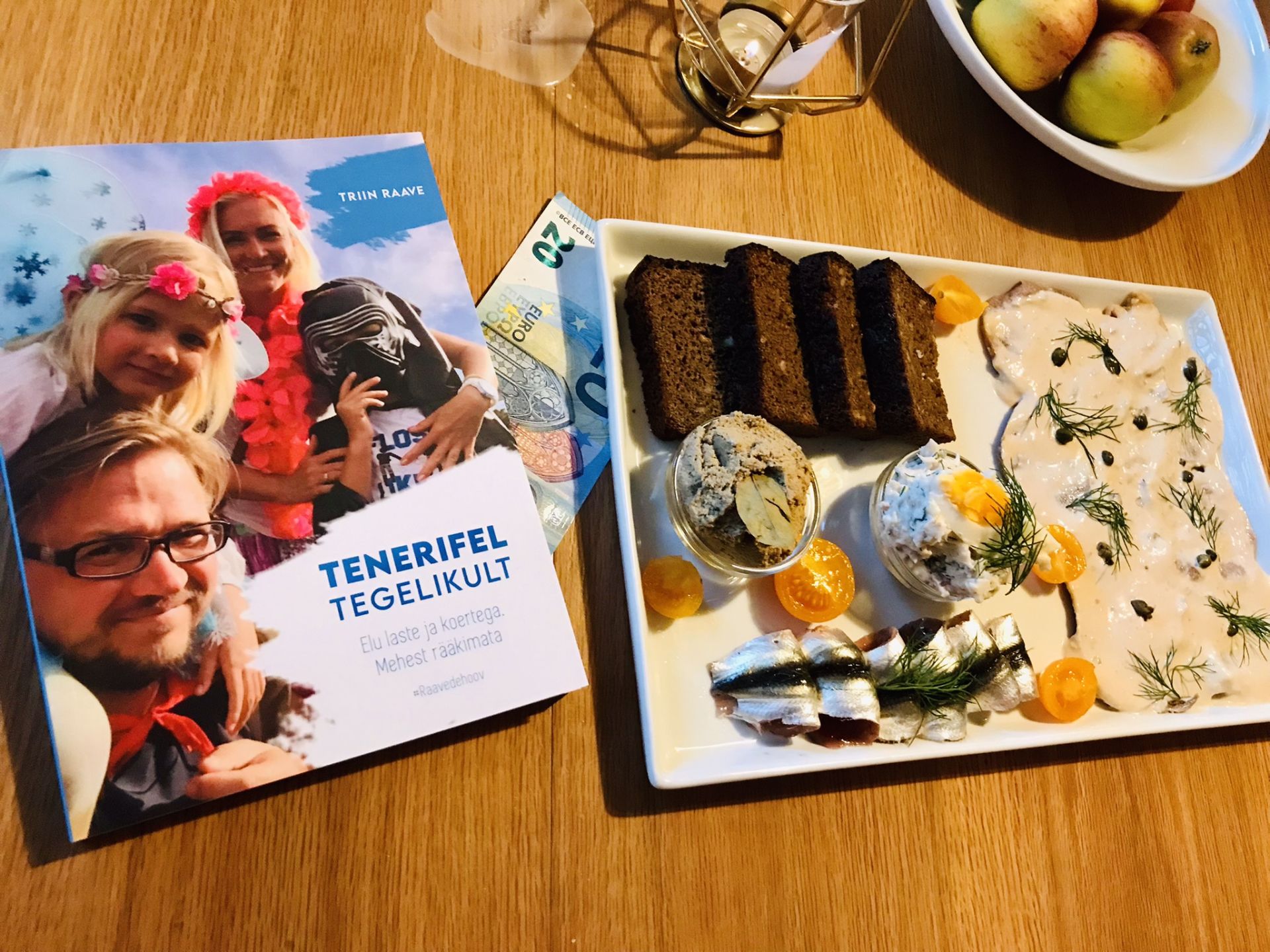 Reklaamitööd. Eesti. Must OÜ